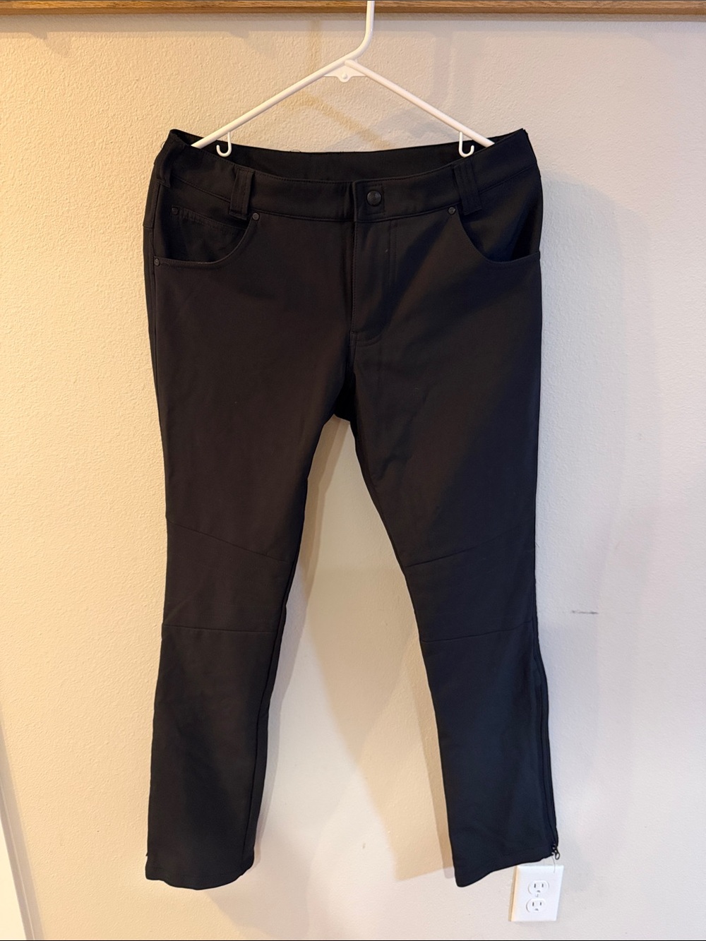 Aperture Technical Outerwear Snow Pants Black Softshell Zippered Leg